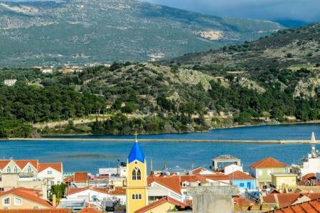 Poseidon Sea View Apartment Аргостолион Екстериор снимка