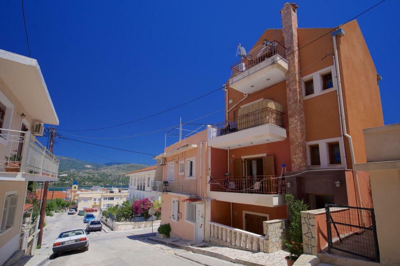 Poseidon Sea View Apartment Аргостолион Екстериор снимка
